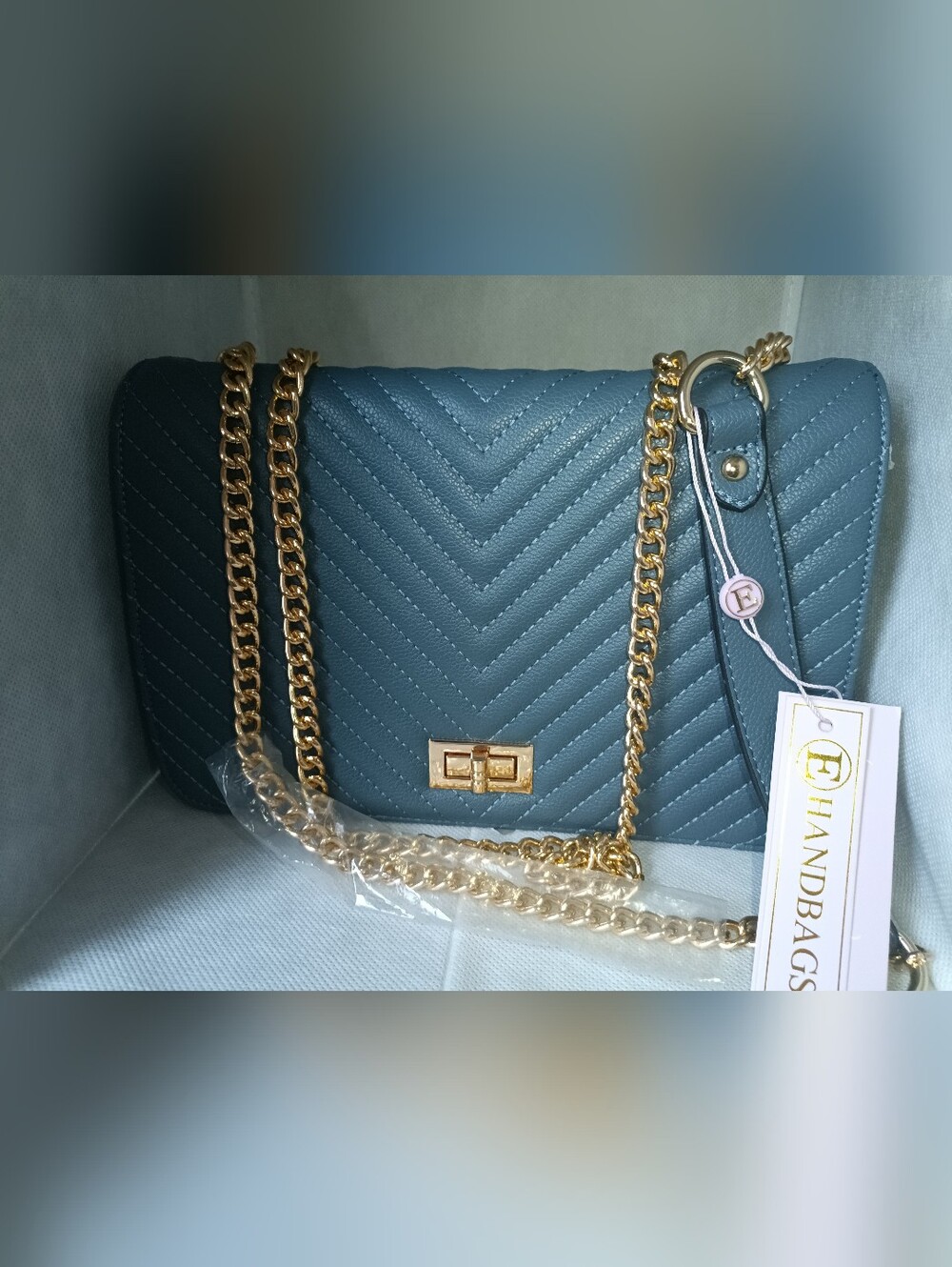 E HANDBAGS VEGAN QUILTED CHAINS SHOULDER BAG in TEAL WITH GOLD HARDWARE